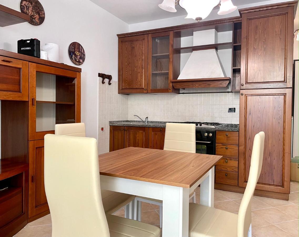 Sunset Boutique Apartment Marina di Massa Luaran gambar