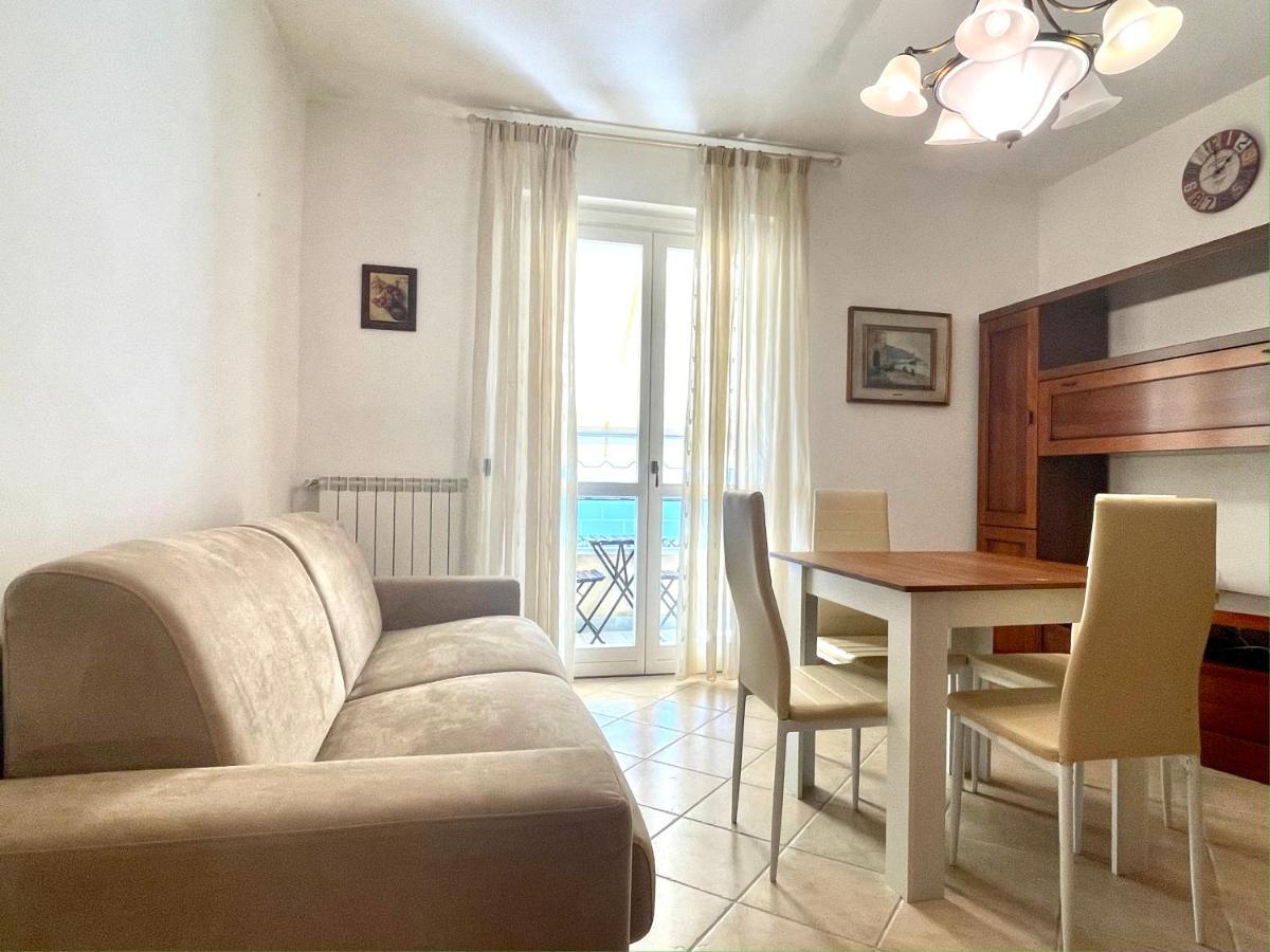 Sunset Boutique Apartment Marina di Massa Luaran gambar