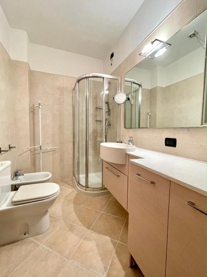 Sunset Boutique Apartment Marina di Massa Luaran gambar